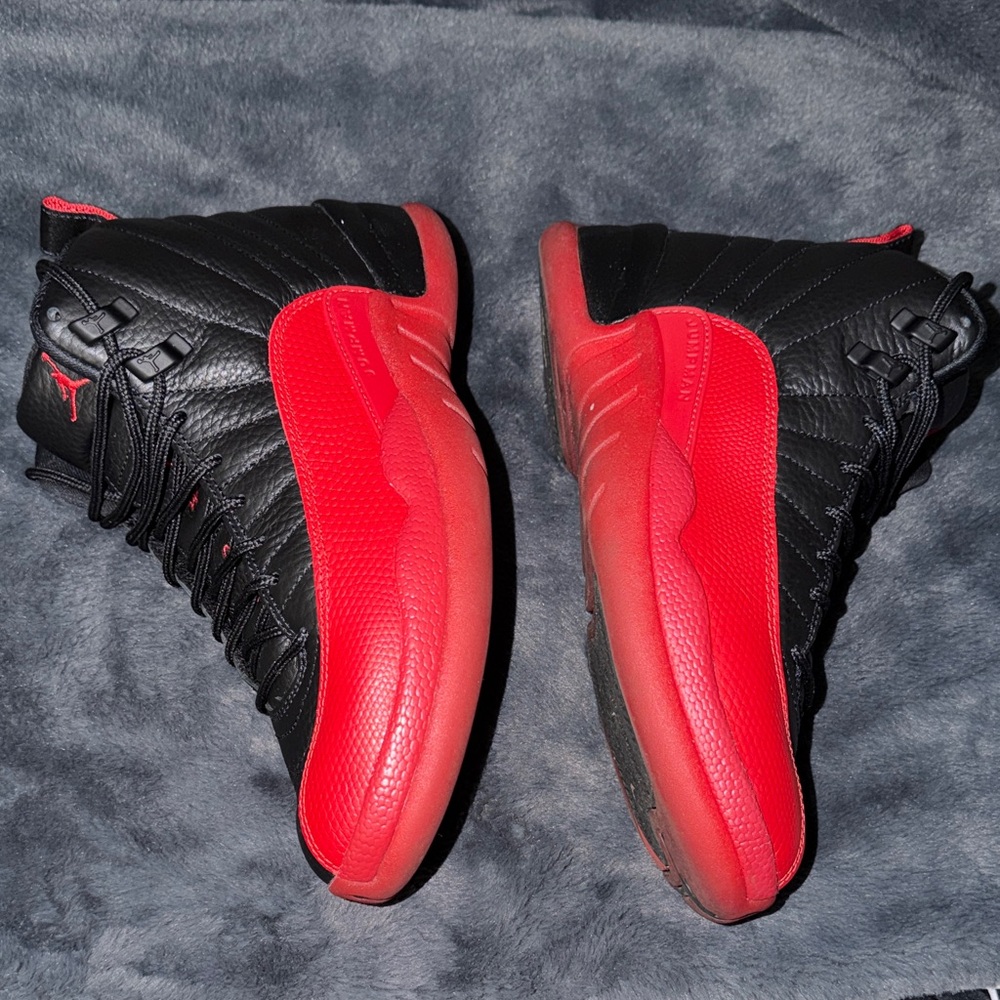 Jordan Retro 12 Flu Game - Picture 7 of 7